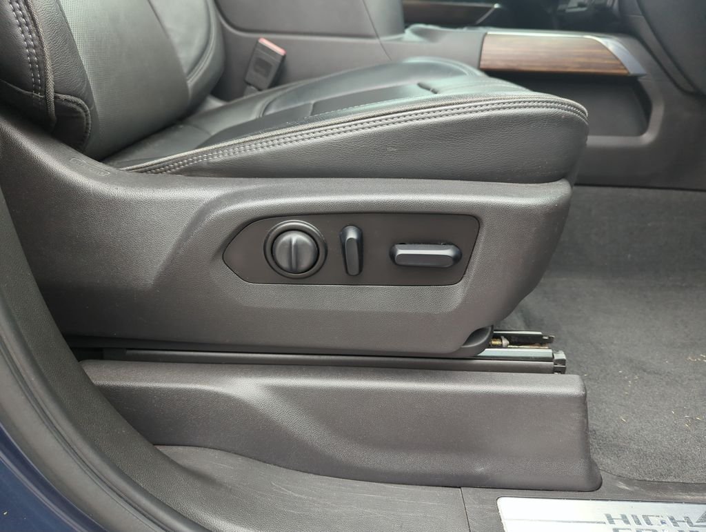 Used 2020 Blue Chevrolet High Country image 37