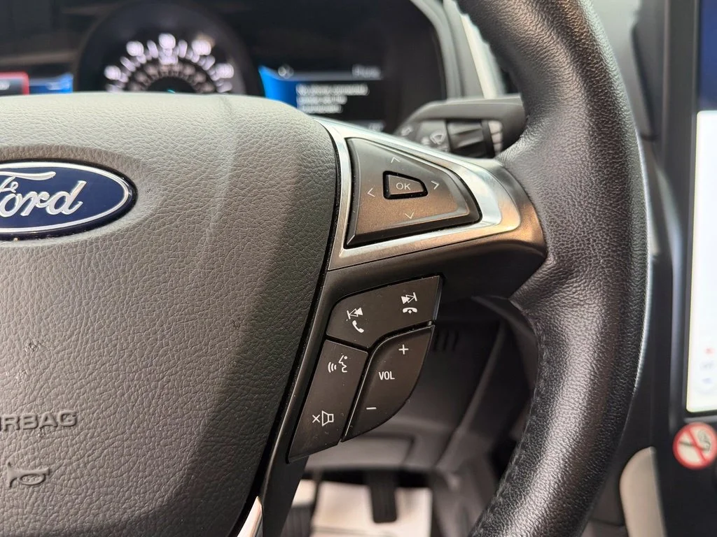Used 2024 Silver Ford SEL image 25