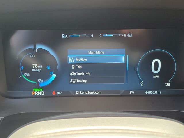 Certified Used 2023 Oxford White Ford XLT image 7