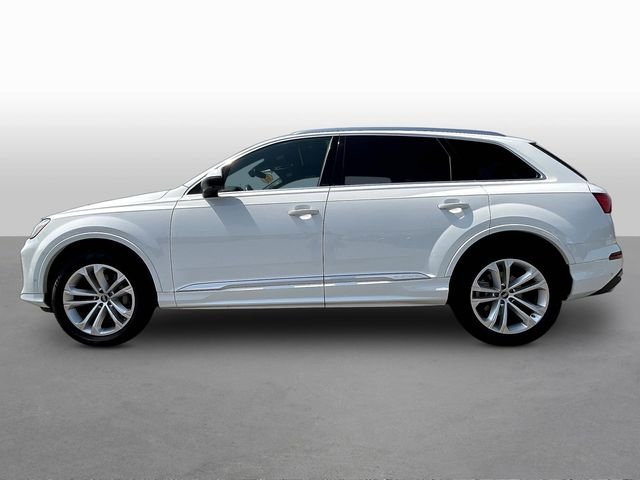 Used 2025  Audi 55 Premium image 4