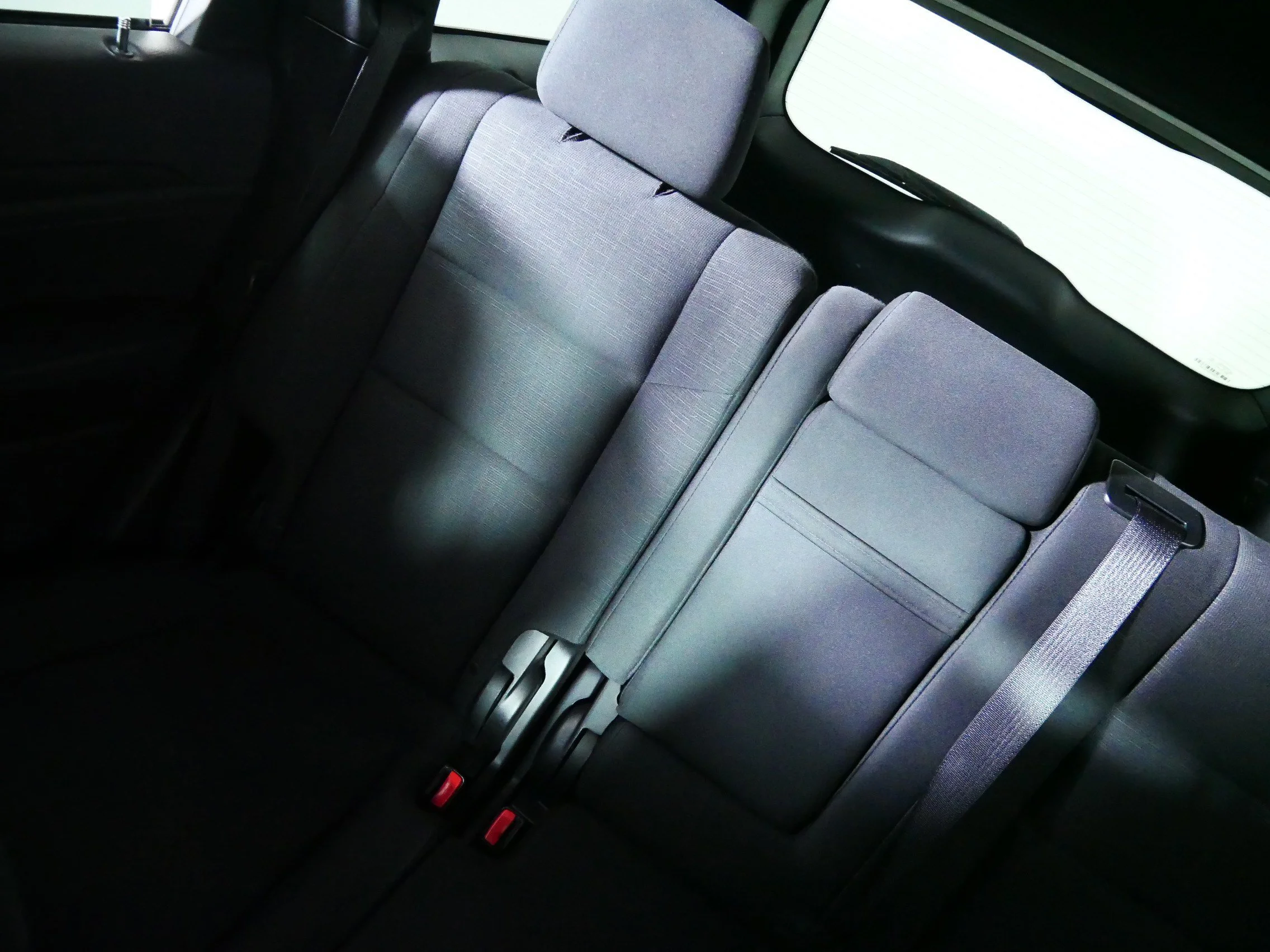 Used 2015 Billet Silver Metallic Clearcoat Jeep Laredo image 12