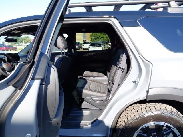 New 2026 Boulder Gray Pearl / Super Black Two-tone Nissan Rock Creek® image 27