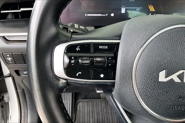 Used 2025 Gray Kia GT-Line image 10