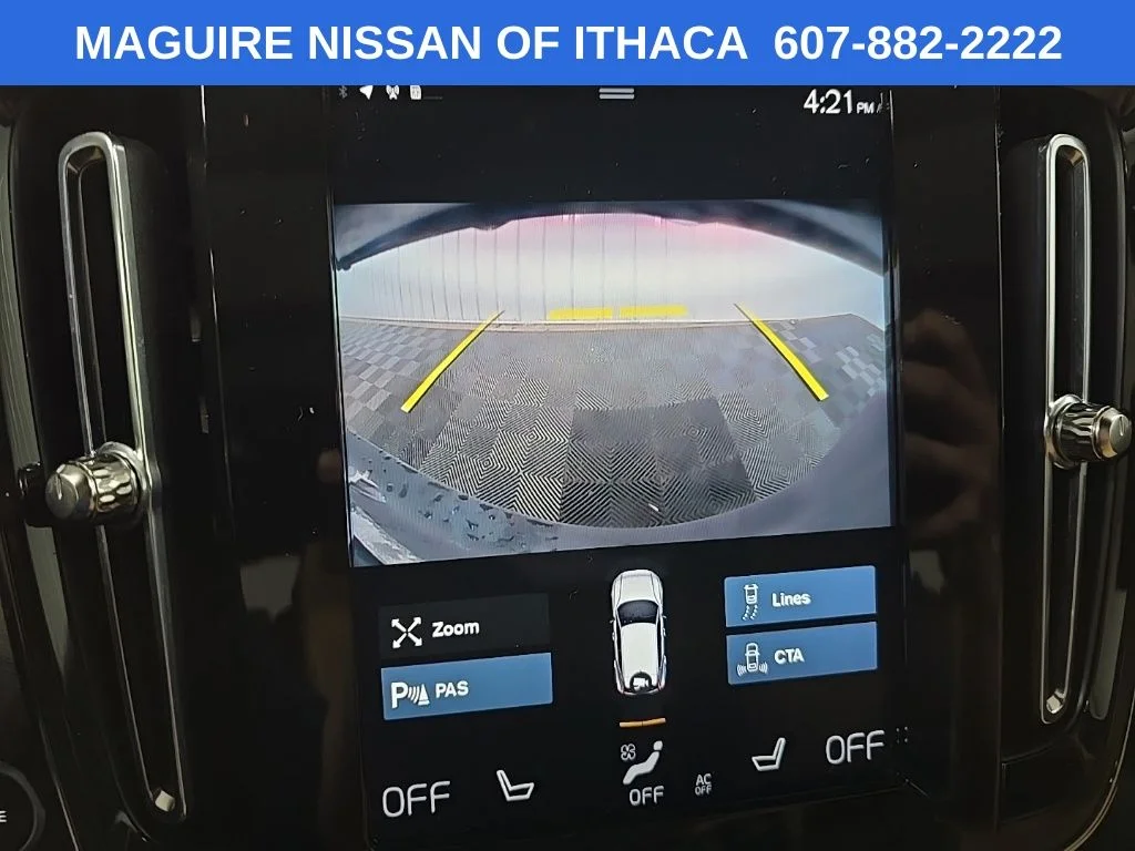 Used 2021 Blue Volvo T5 Inscription image 19