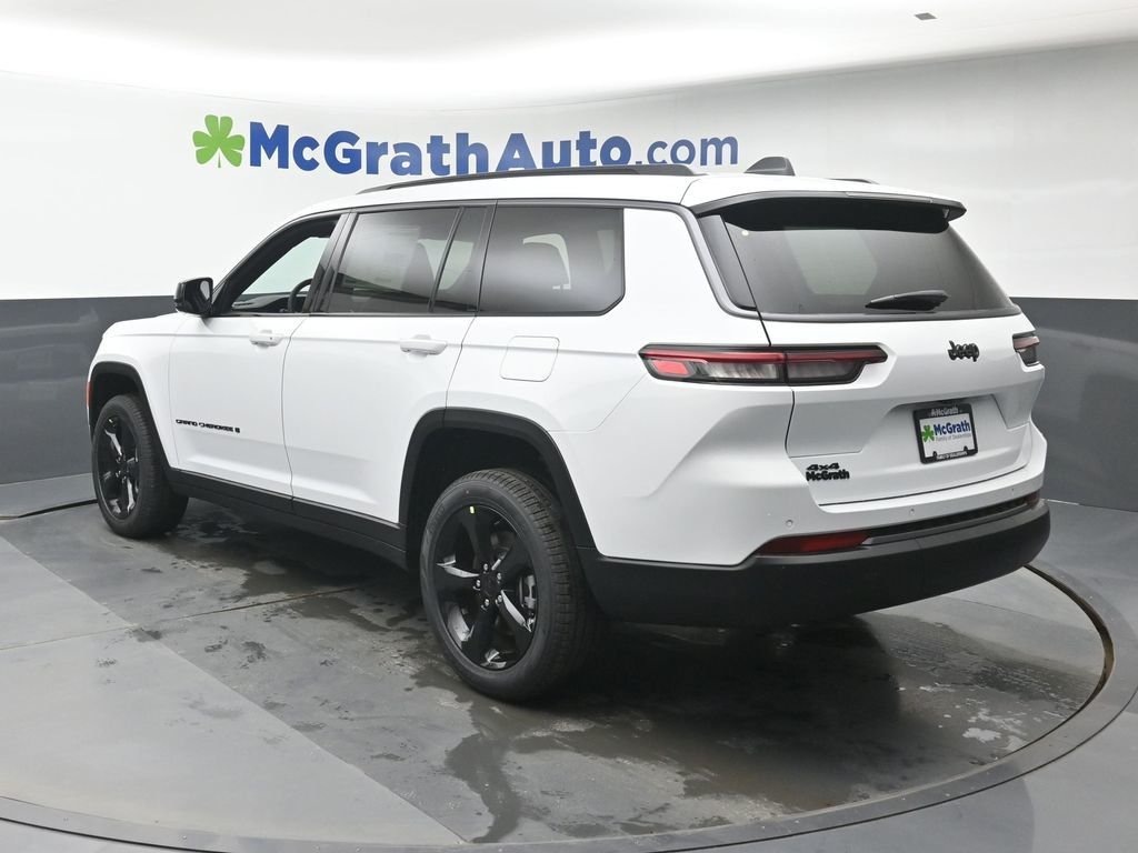New 2026 Bright White Clear-Coat Exterior Paint Jeep Limited image 27