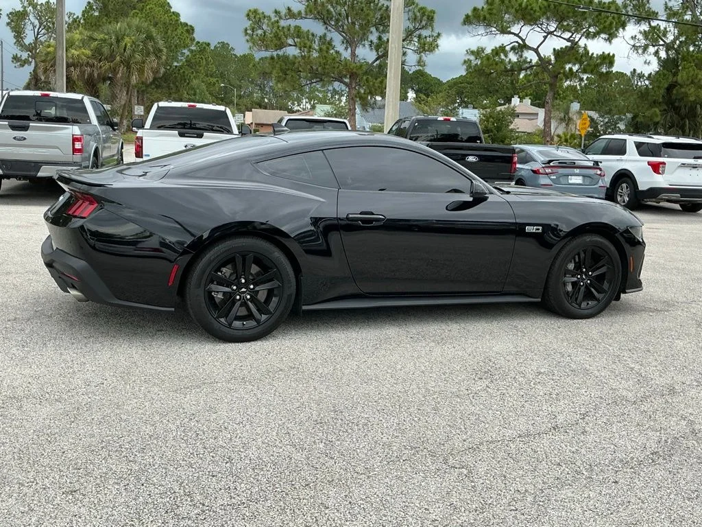 Used 2025 Black Ford GT image 17