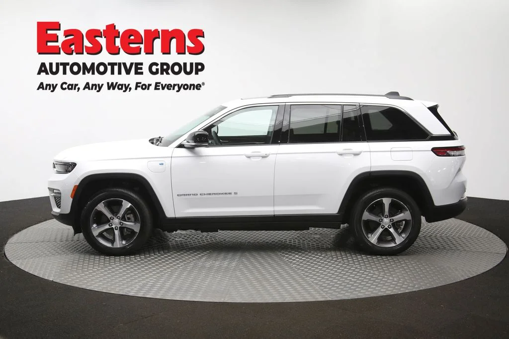 Used 2023 White Jeep 4xe image 62