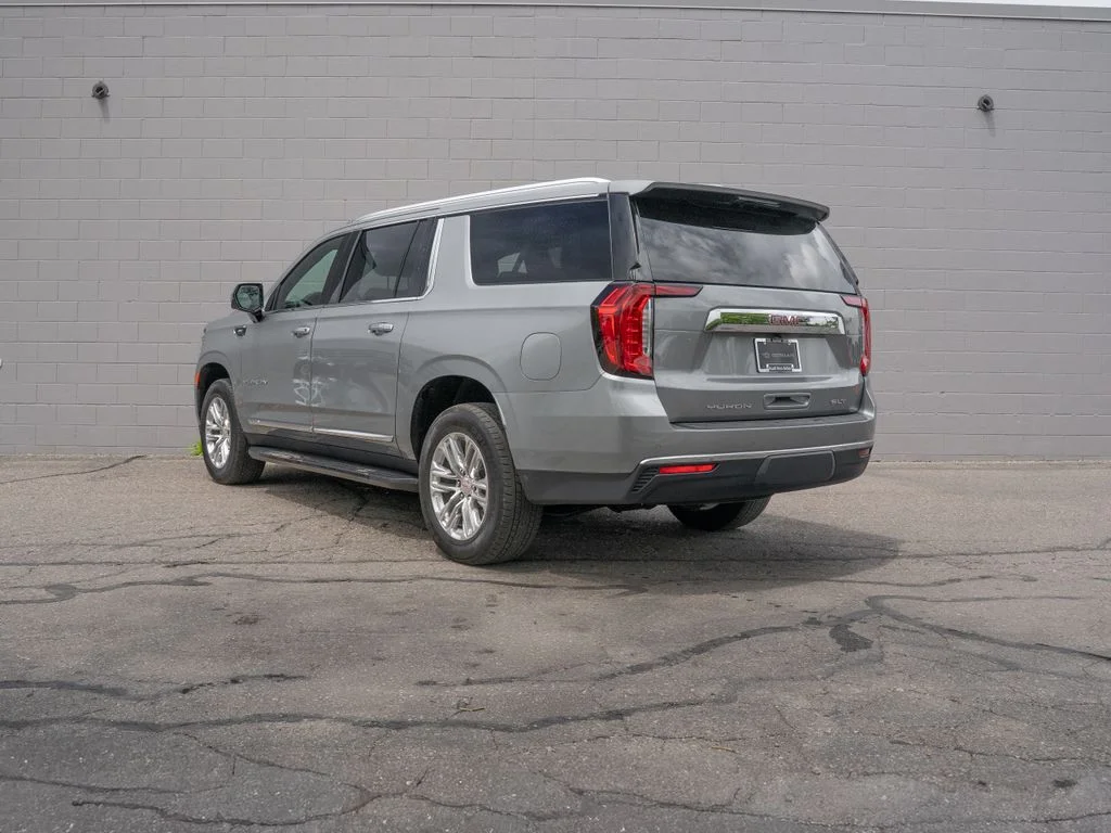 Used 2023 Sterling Metallic GMC SLT image 3
