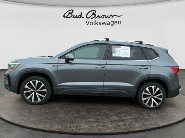 Certified 2022 Volkswagen Taos SE with VIN 3VVRX7B24NM081343 for sale in Kansas City