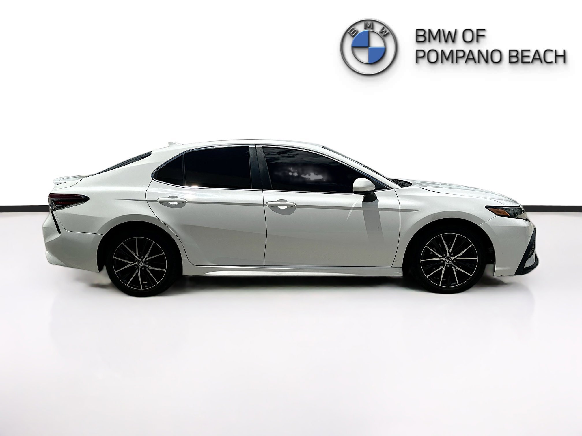 Used 2021 Super White Toyota SE image 6