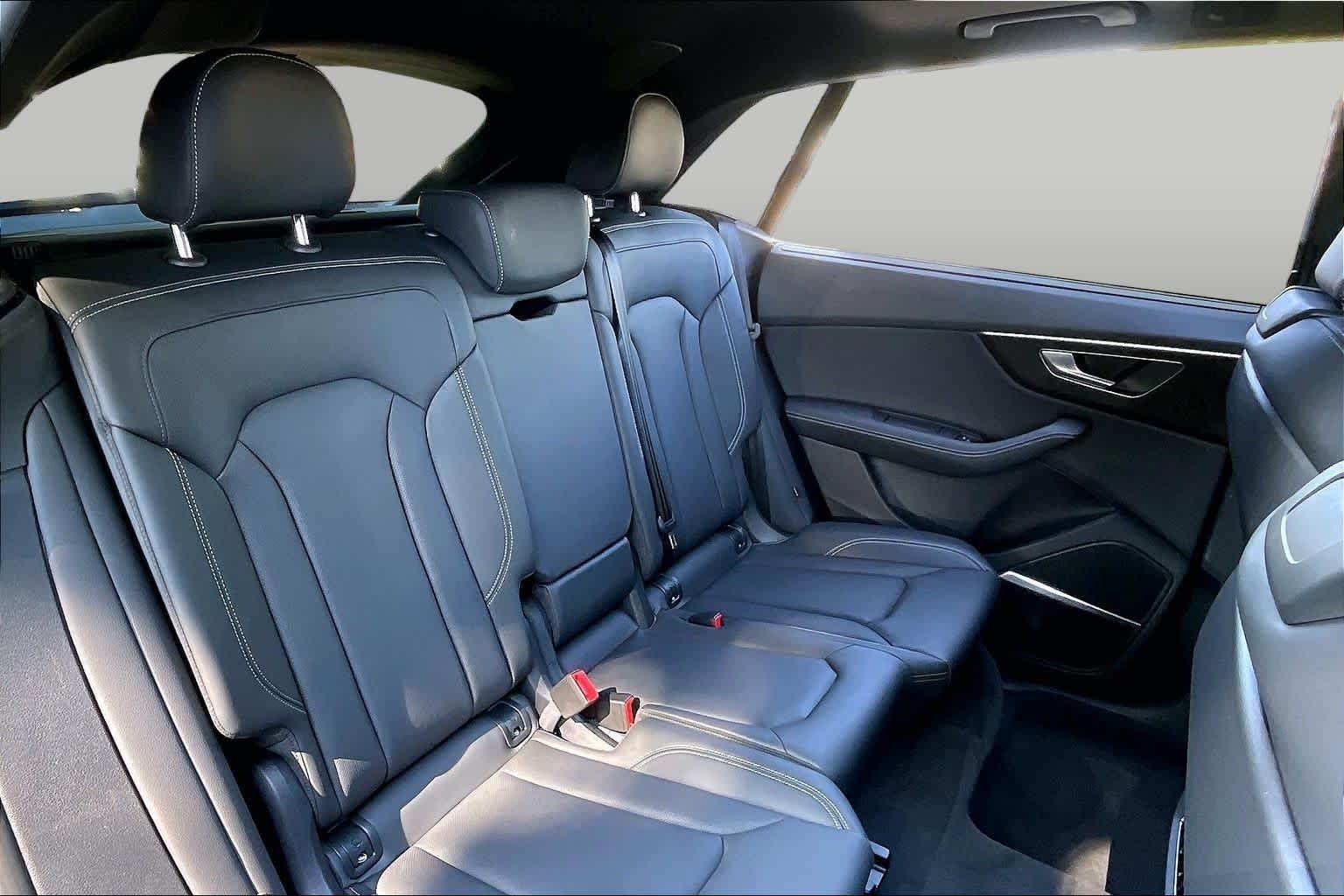 Used 2026 Daytona Gray Pearl Effect Audi Prestige image 19