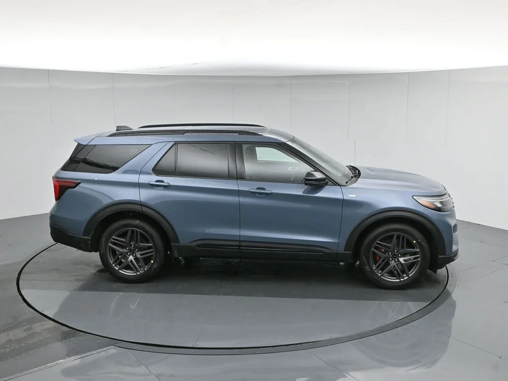 New 2026 Vapor Blue Metallic Ford ST-Line image 53
