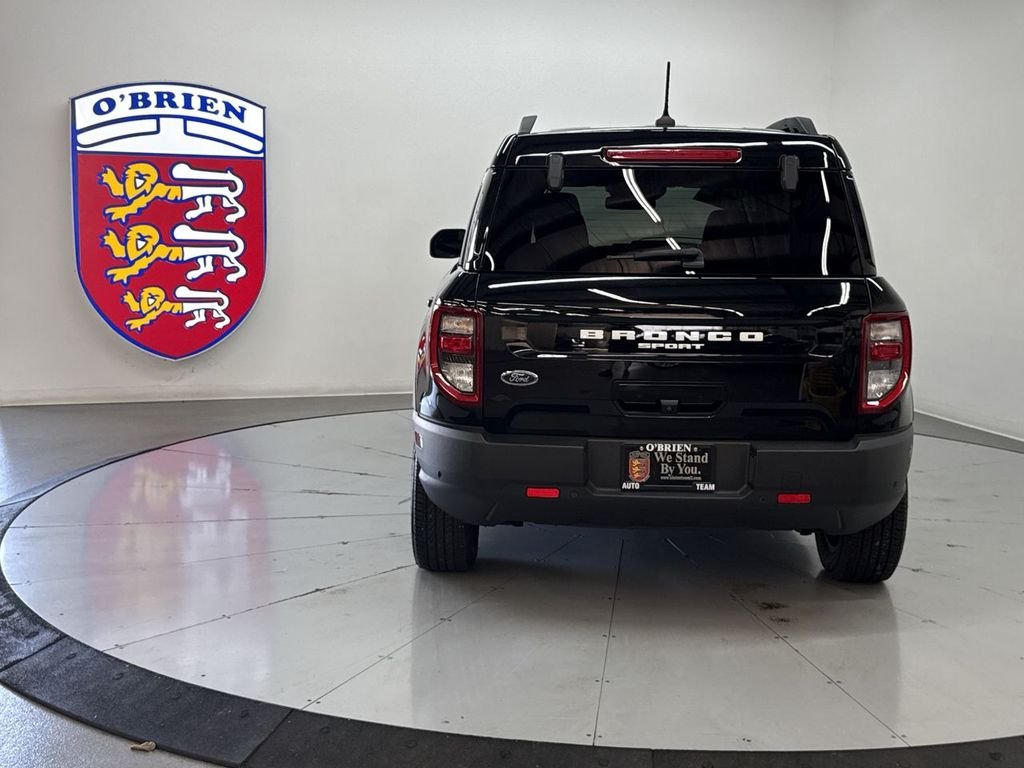 Used 2022 Shadow Black Ford Outer Banks image 11