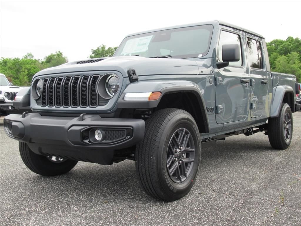New 2026 Anvil Clear-Coat Exterior Paint Jeep Sport S image 3