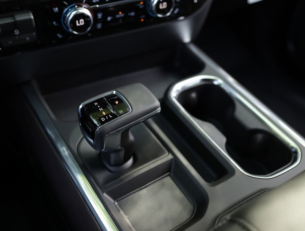 New 2026 Glacier White Tricoat GMC SLT image 19