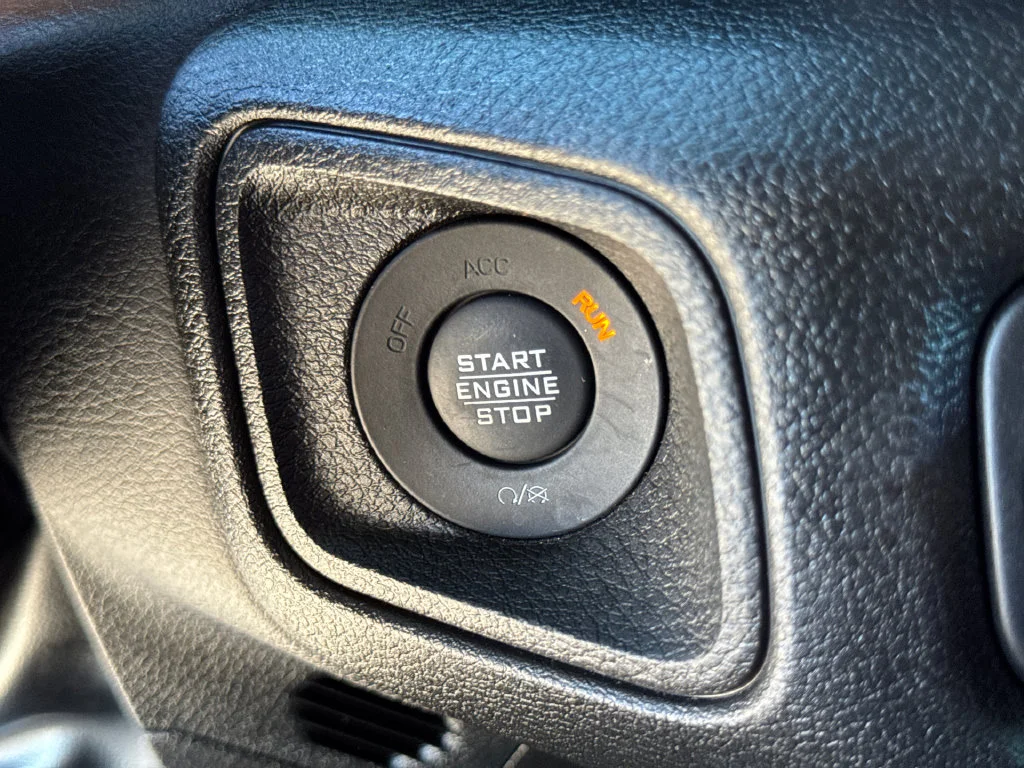 Used 2024 Gray Jeep Sport S 4xe image 31