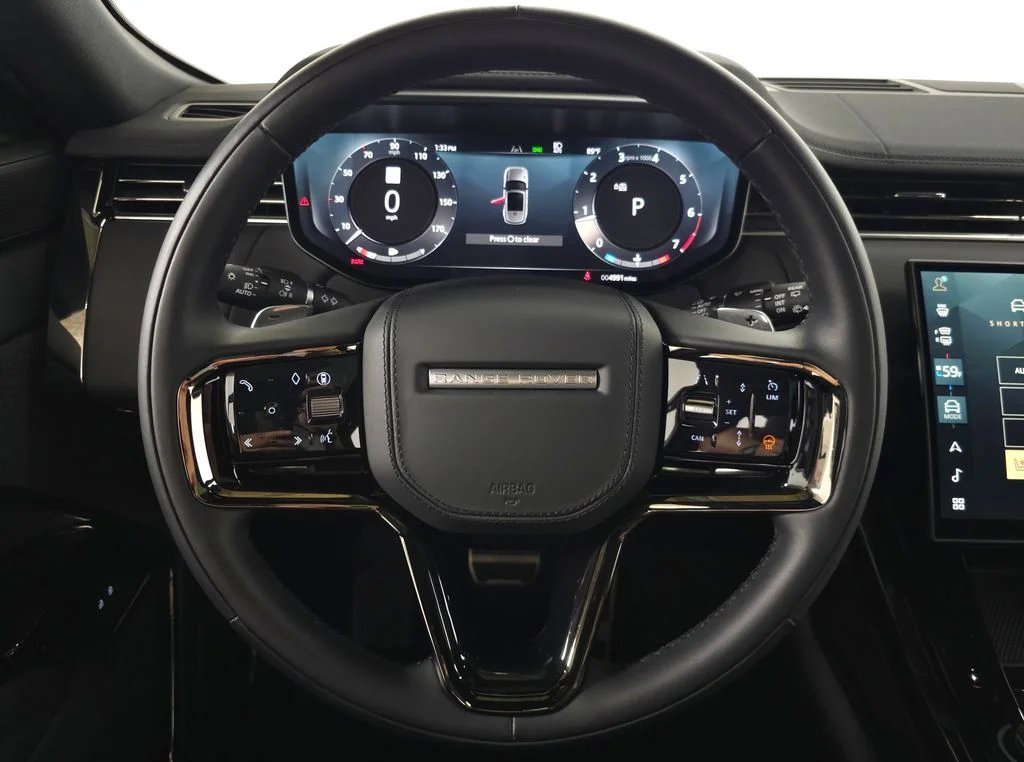 Certified Used 2025 White Land Rover Dynamic SE image 20