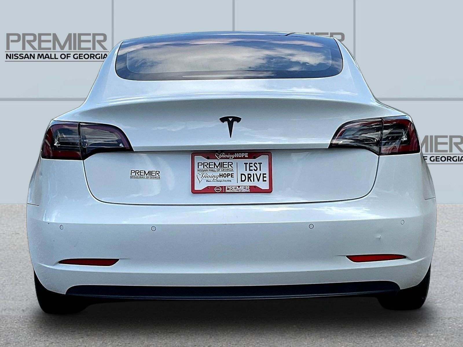 Used 2018 White Tesla Long Range image 6