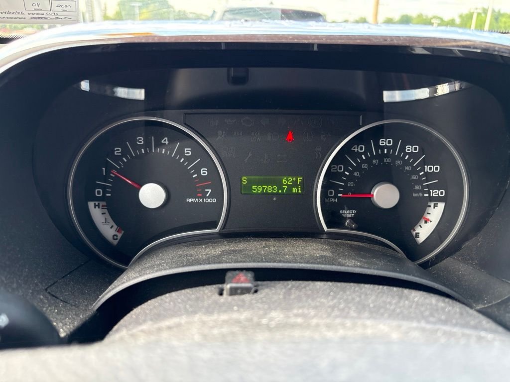 Used 2010 Blue Ford XLT image 6