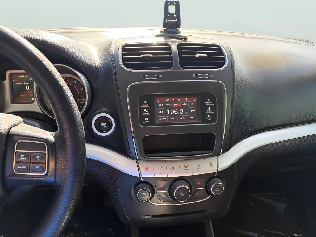 Used 2020 Red Dodge SE image 28