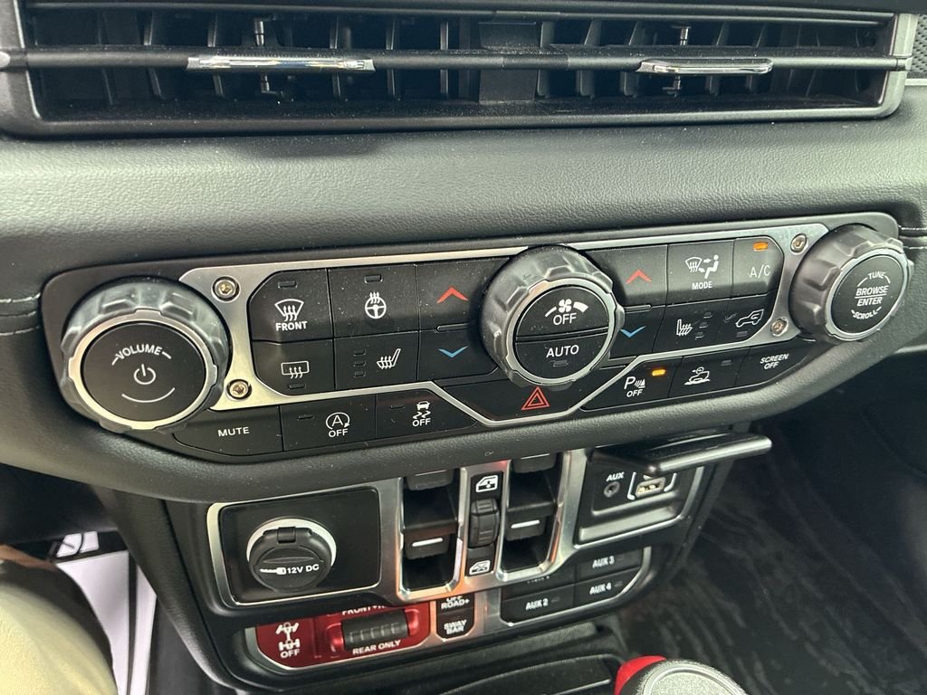 Used 2024 Black Jeep Rubicon image 17