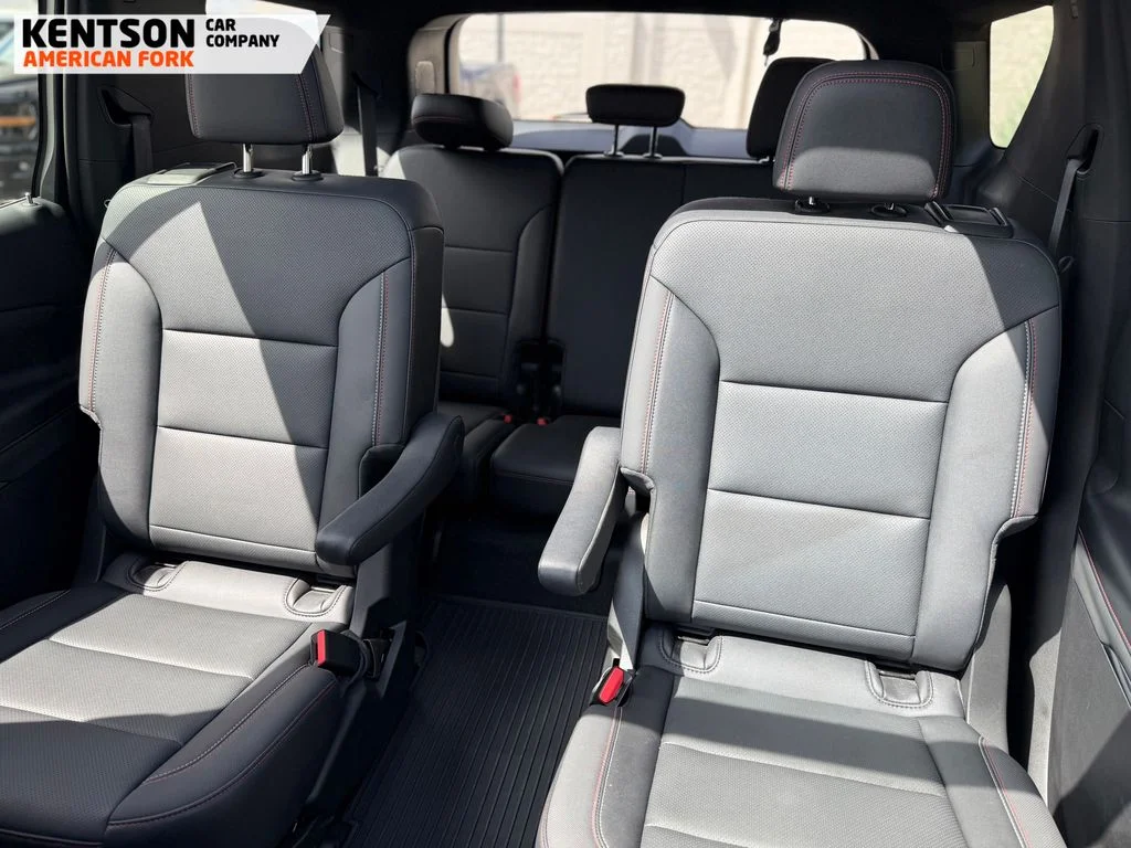 Used 2025 Red Chevrolet Z71 image 28