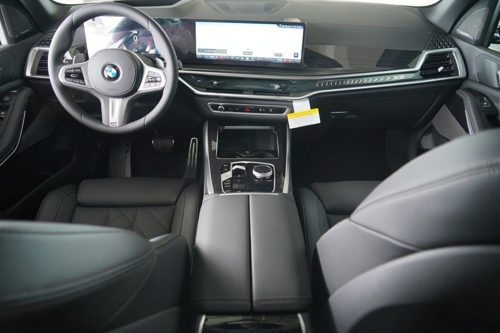 New 2026 Alpine White BMW sDrive40i image 15
