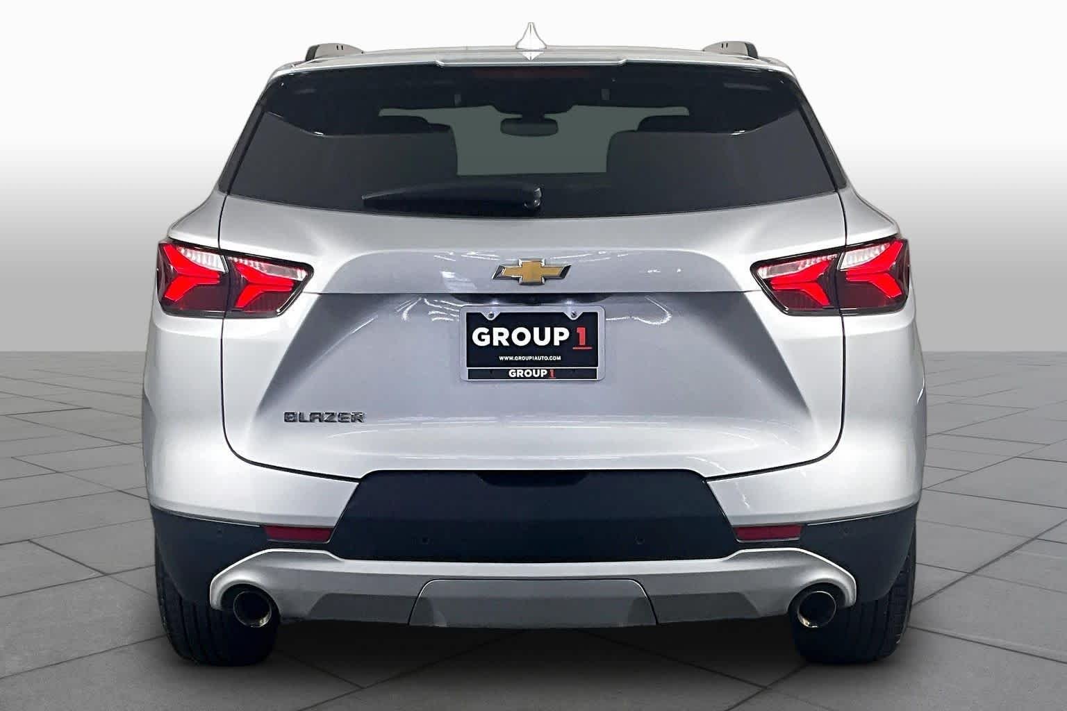 Used 2020 Silver Ice Metallic Chevrolet LT image 5