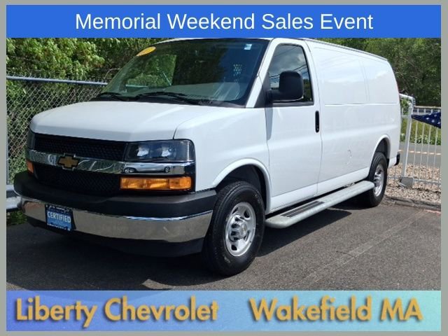 2025 Chevrolet Express's photo