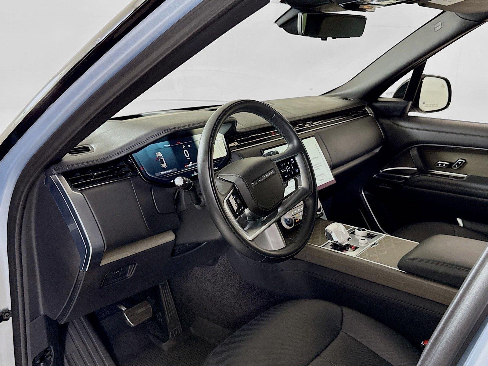 Used 2023 Ionian Silver SV Bespoke Ultra Metallic Gloss Land Rover SV | 225K MSRP image 15
