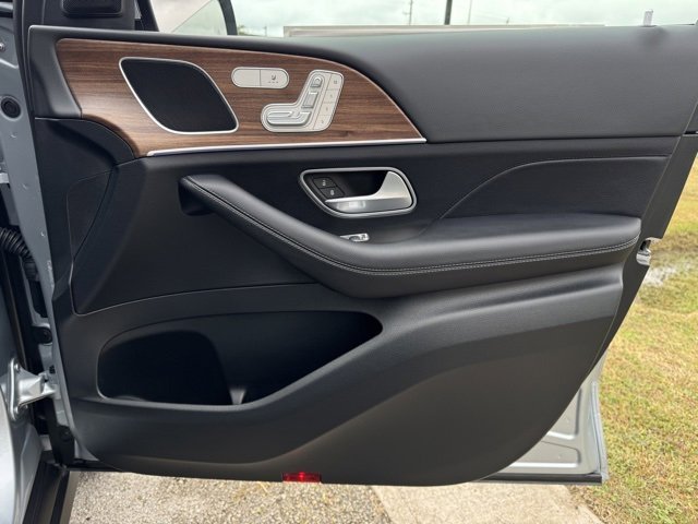 2025 Mercedes-Benz GLE GLE450 - Photo 43