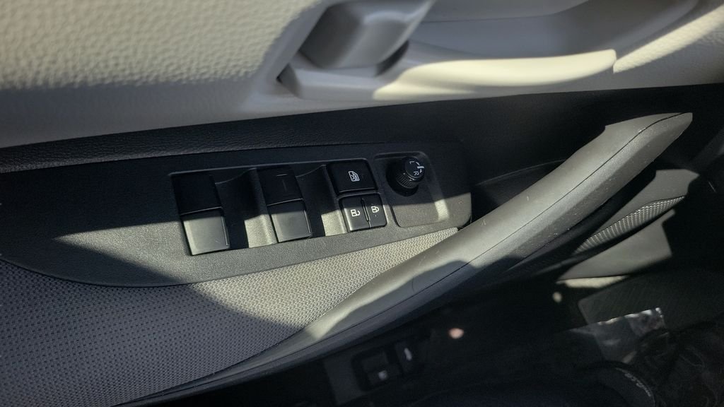 2022 Toyota Corolla LE - Photo 25