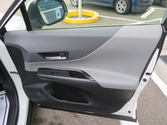 Used 2022 Blizzard Pearl Toyota LE image 10