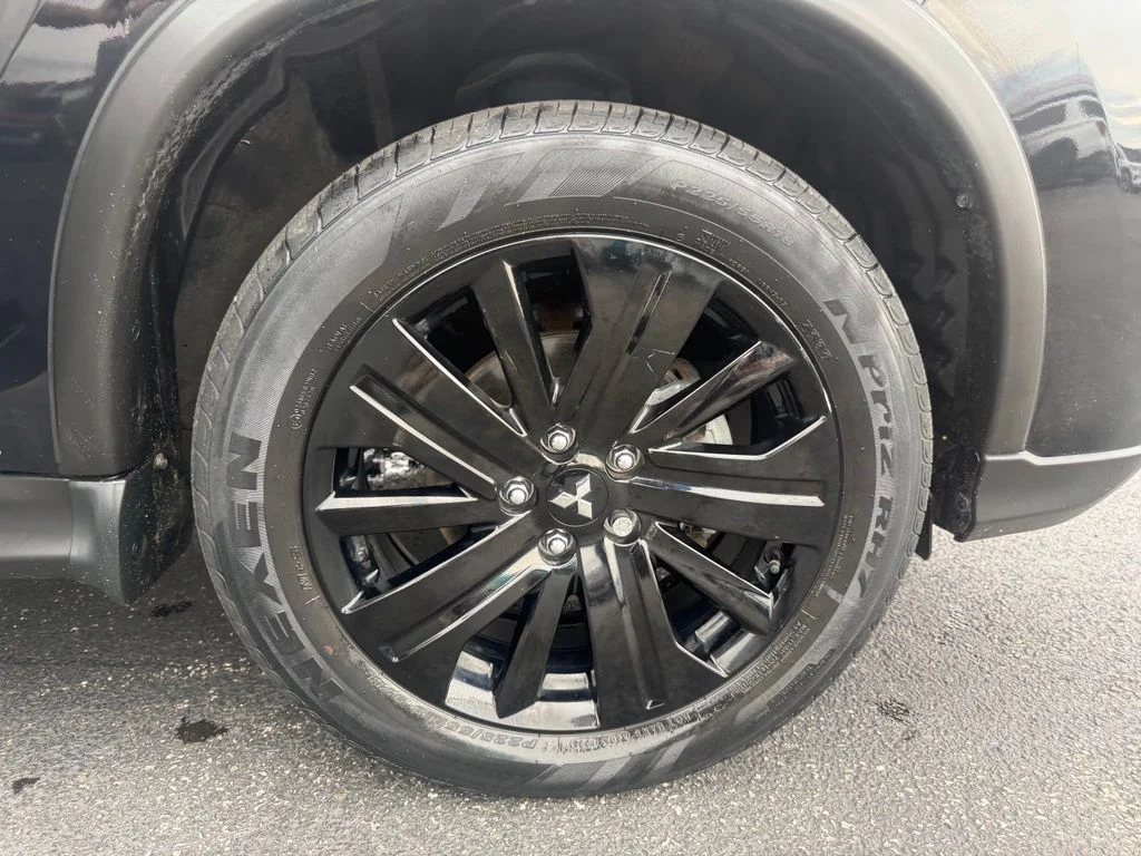 Certified Used 2021 Labrador Black Metallic Mitsubishi 2.0 LE image 54