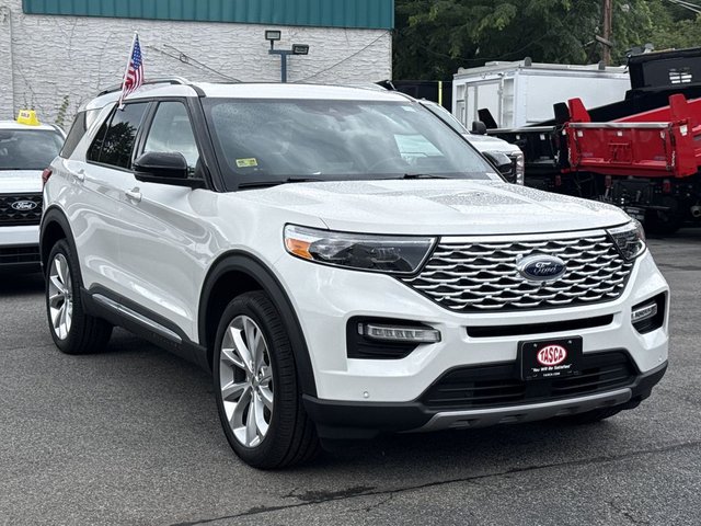 2023 Ford Explorer Platinum