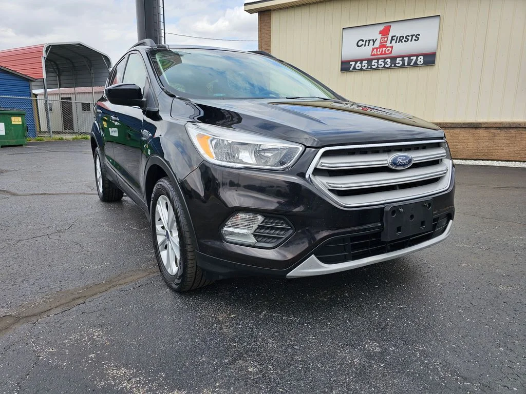 Used 2018 Ford Escape SE with VIN 1FMCU0GD9JUD19199 for sale in Tipton, IN