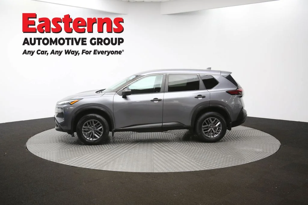 Used 2021 Gray Nissan S image 60