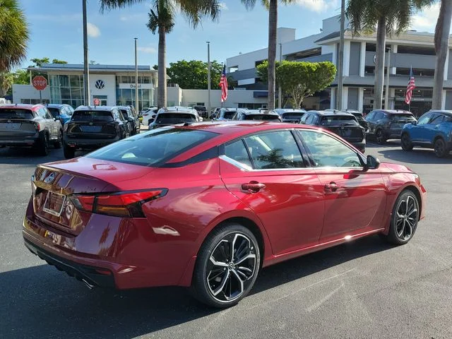 New 2026 Scarlet Ember Tintcoat Nissan SR image 4