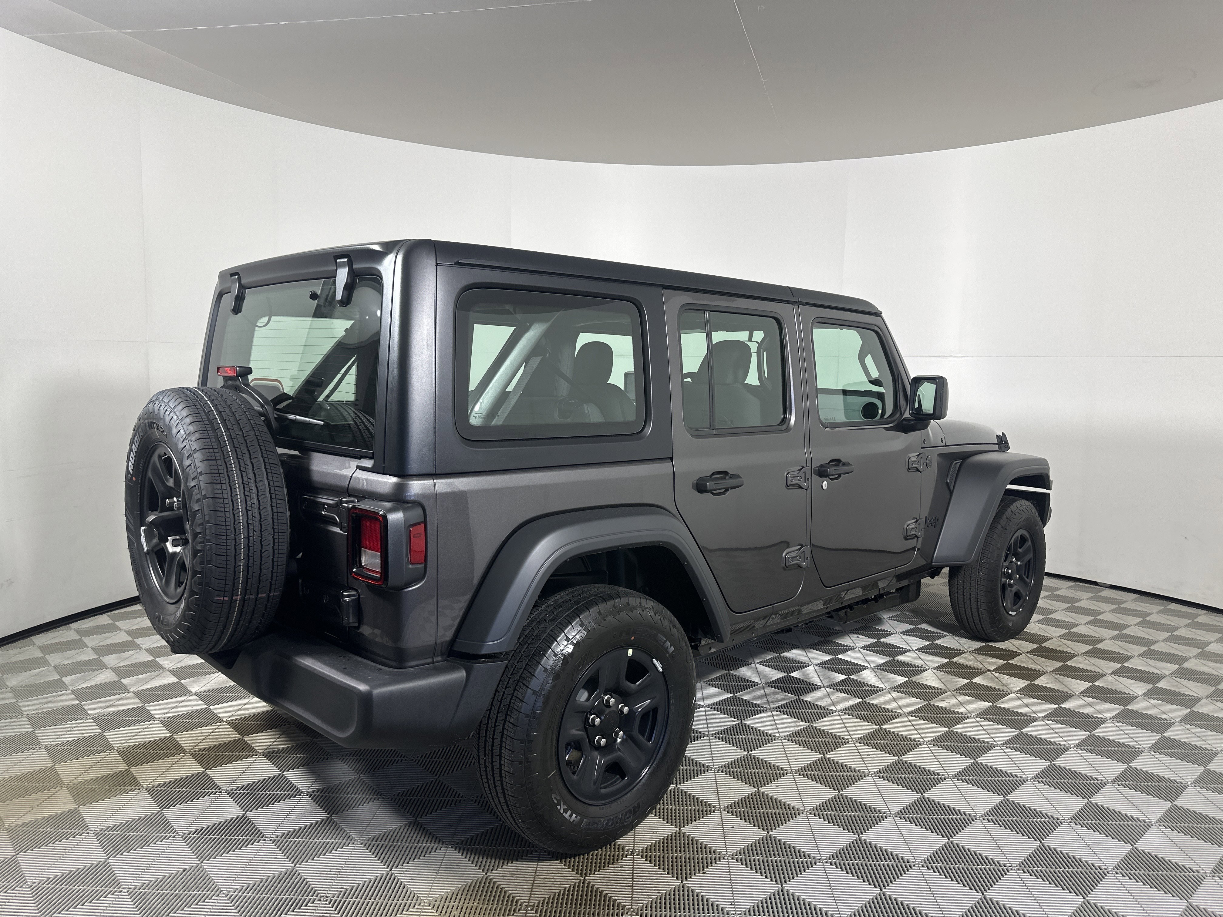 New 2026 Granite Crystal Metallic Clear-Coat Exterior Paint Jeep Sport image 7