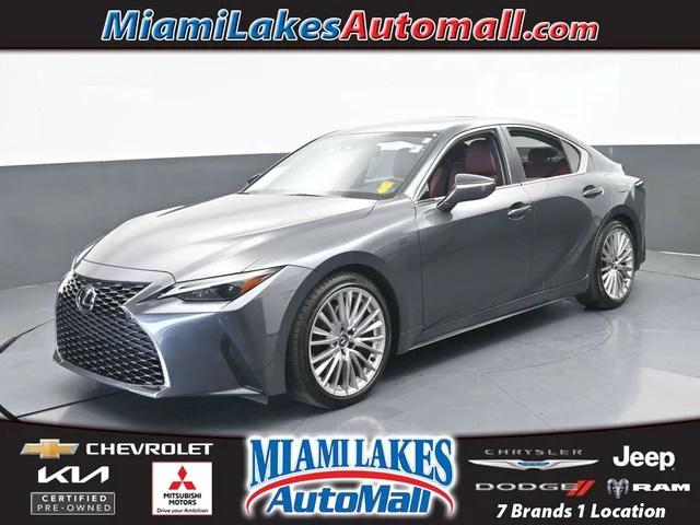 2025 Lexus IS 300