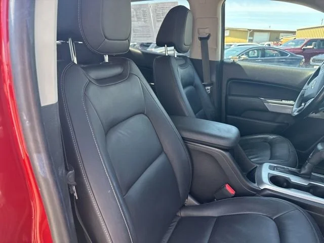 Used 2016 Red Rock Metallic Chevrolet 4WD LT image 10