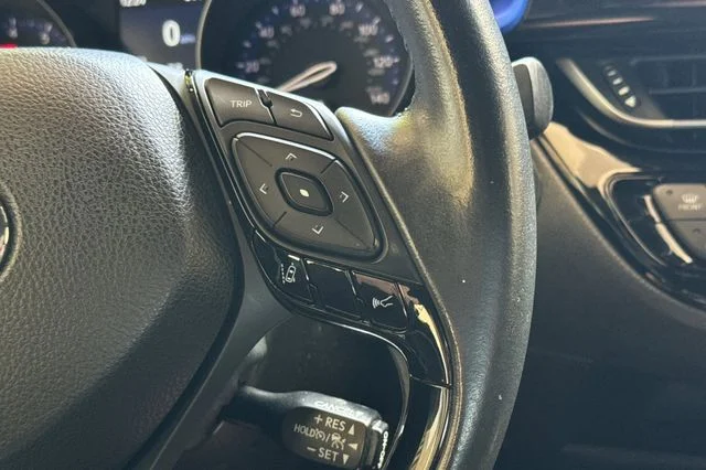 Certified Used 2021 Red Toyota XLE image 28