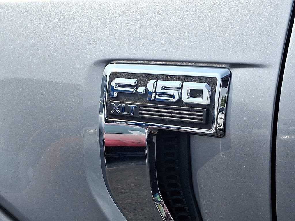 Used 2025 Silver Ford XLT image 30
