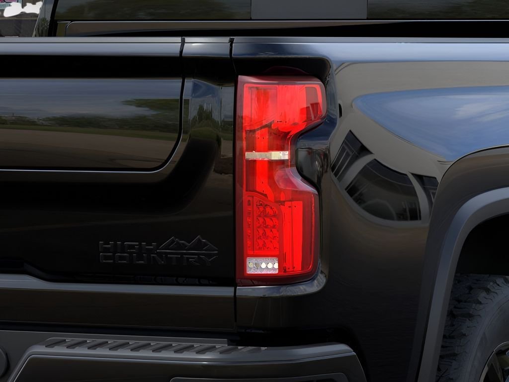 Used 2026  Chevrolet High Country image 11