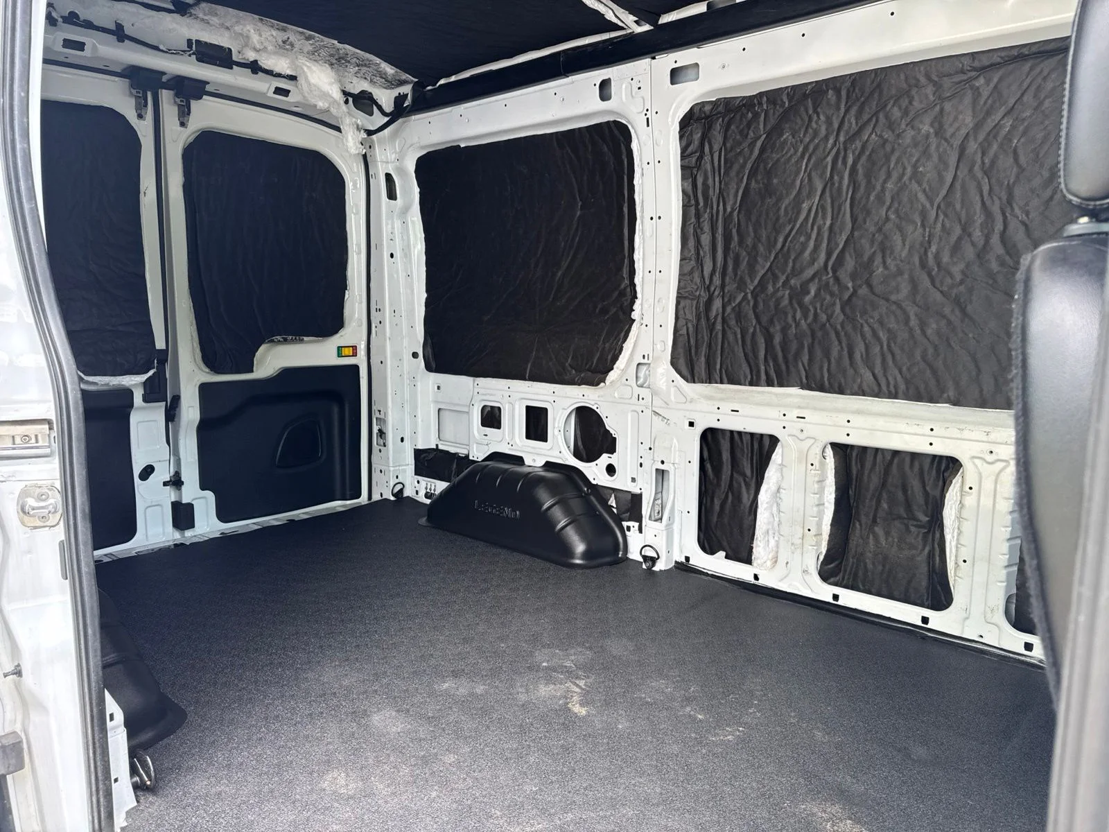 Used 2022 Oxford White Ford Base image 25