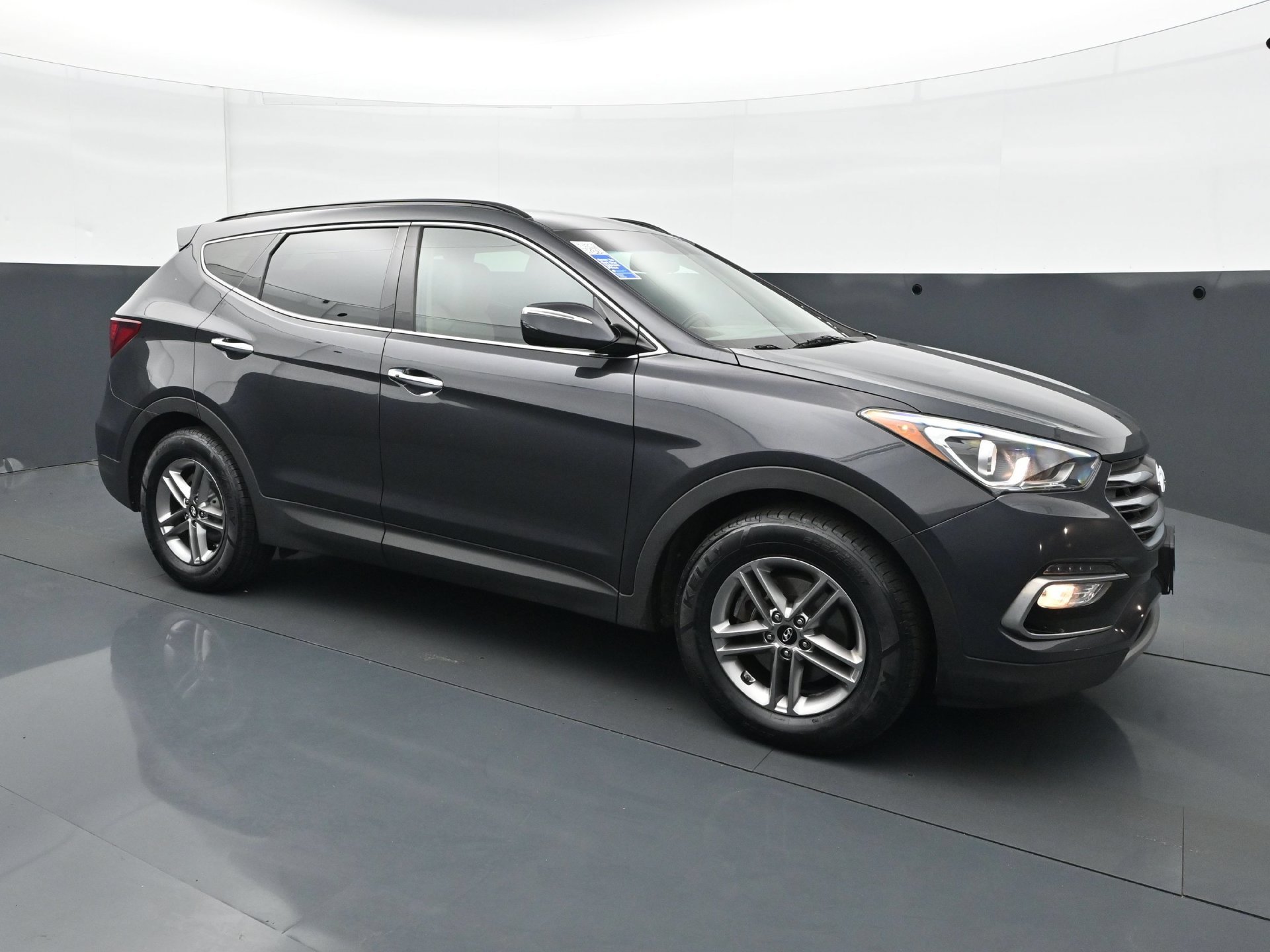 Certified Used 2018 Platinum Graphite Hyundai 2.4L Auto image 8