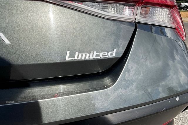 2024 Hyundai Elantra Limited - Photo 25