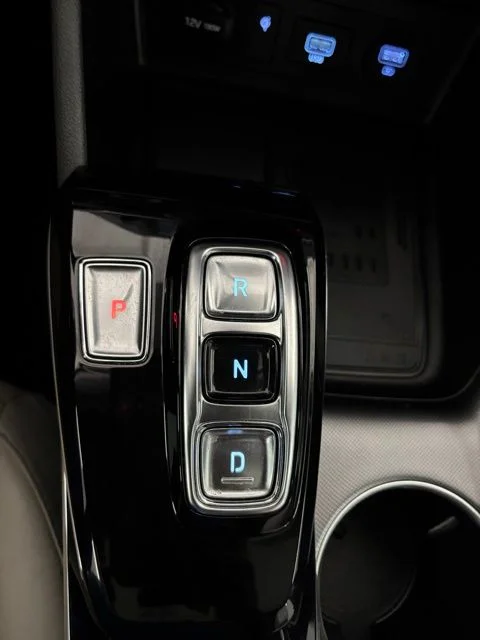 Used 2020 Phantom Black Hyundai Limited image 25