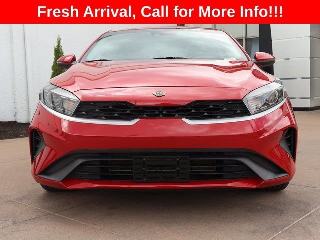 Used 2022  Kia LXS image 3