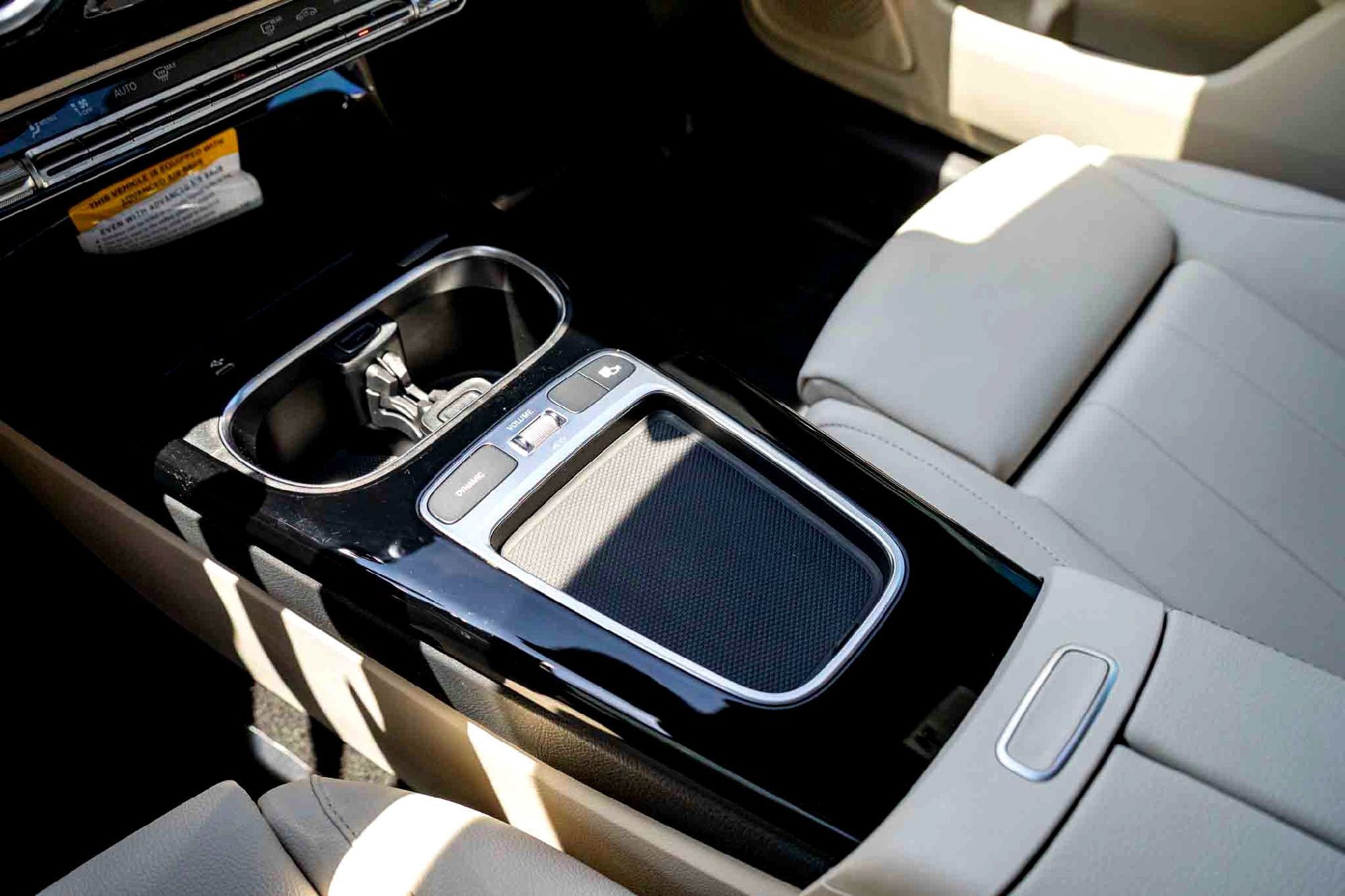 Used 2025 Polar White Mercedes-Benz CLA 250 image 22